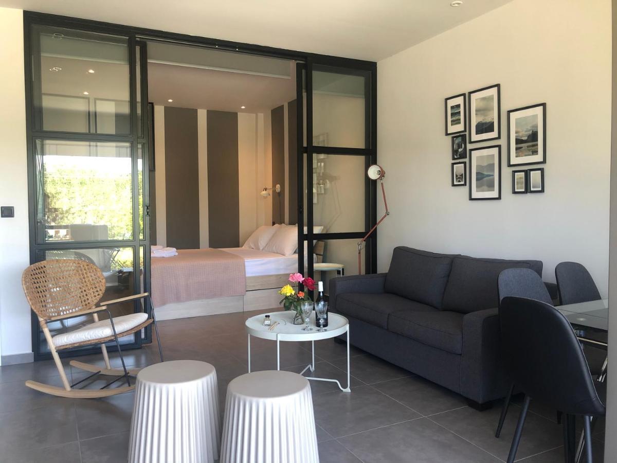 Siviri Suites מראה חיצוני תמונה